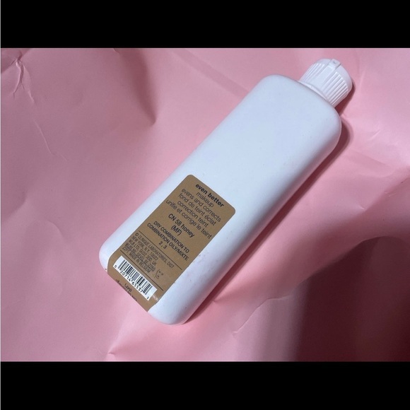 Clinique Other - HUGE BOTTLE CLINIQUE BEYOND PERFECTING FOUNDATION + concealer cn 58 honey